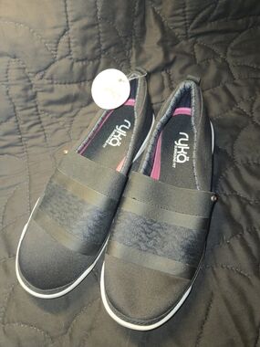 Ryka Women’s Black Slip-On Walking Shoe, NEW,  Size 6.5M